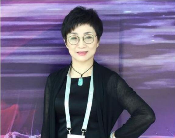 金姬舞蹈.jpg